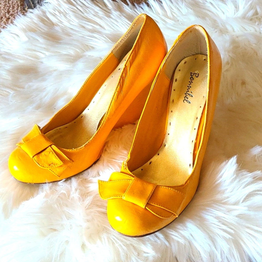 Yellow Bow Wedge Heels